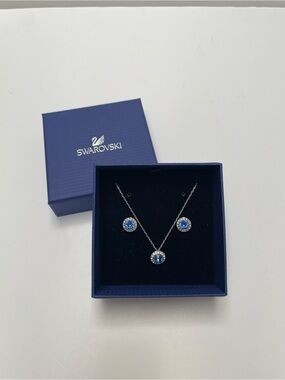 Swarovski Angelic Sapphire necklace and earring Set